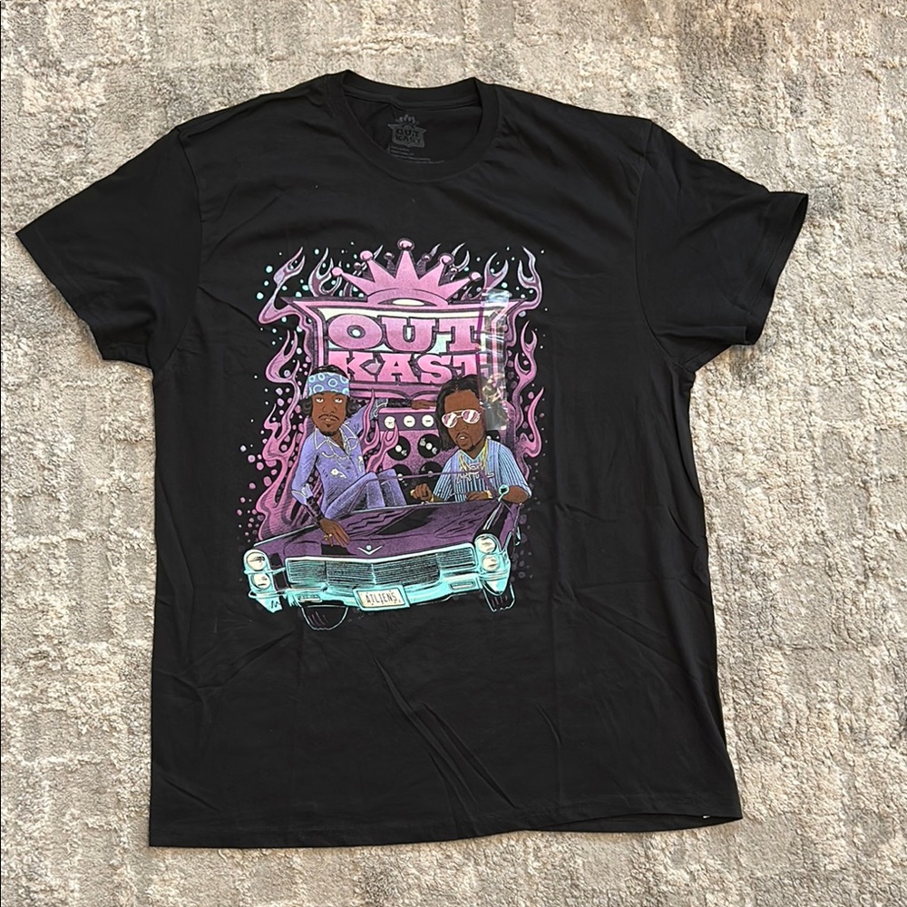 Black Short Sleeve Graphic Tee
